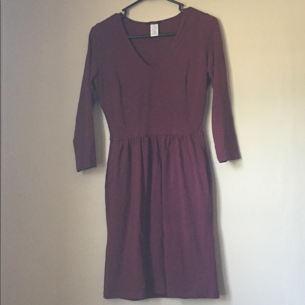 Mid-Length Burgundy Dress w/Pockets!